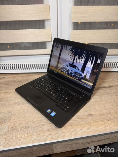 Бизнес ноутбук dell latitude i5gen4/8/240ssd