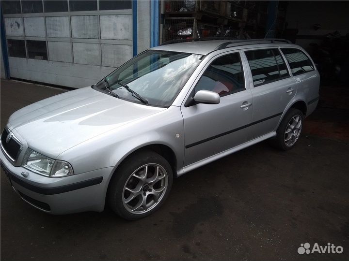 Разбор на запчасти Skoda Octavia Tour
