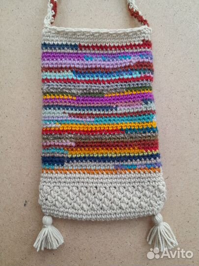 Сумочка для телефона вязаная