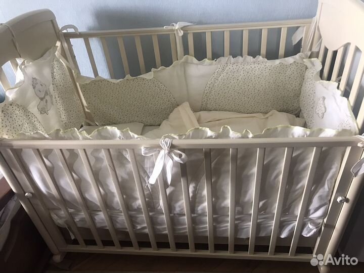 Детская кроватка Гандылян Джулия бабочка