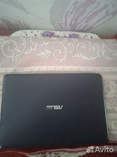 Нетбук asus