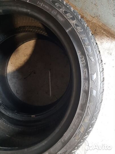 Goodyear Eagle Ultra Grip GW-3 225/45 R17