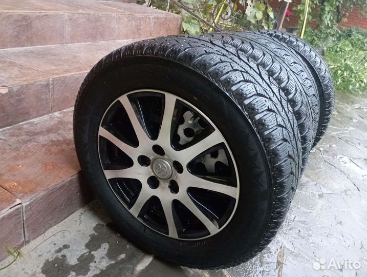 R16 Bridgestone Ice Cruiser 7000 215/60, PCD 5x114.3 DIA 60.1