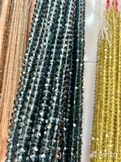 Бусины 10мм,8мм,6мм стекло. Читайте