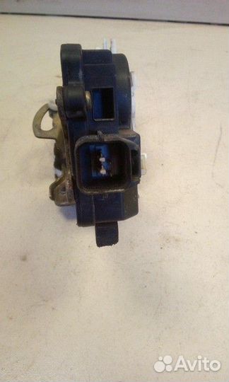 Замок двери задней правой Mitsubishi Galant