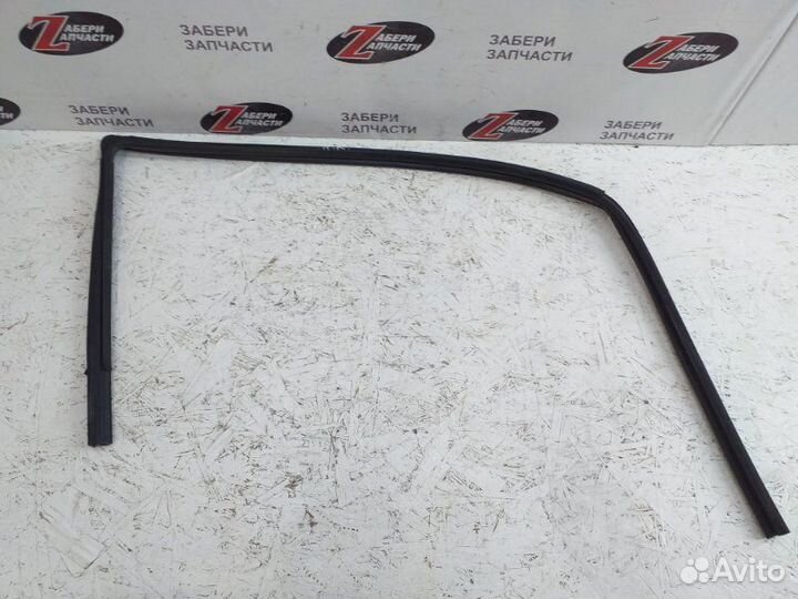 Уплотнитель стекла двери Chevrolet Aveo Т250 седан