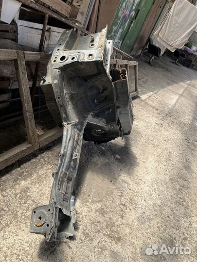 Четверть передняя правая rav 4 xa 50