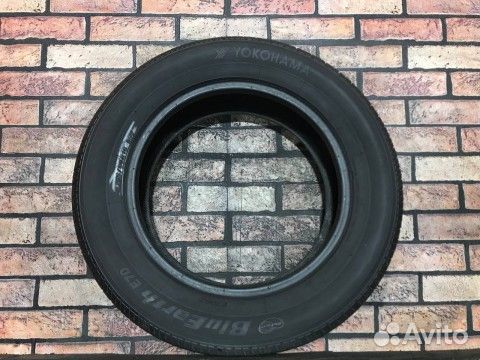 Yokohama BluEarth E70 215/60 R16 95V