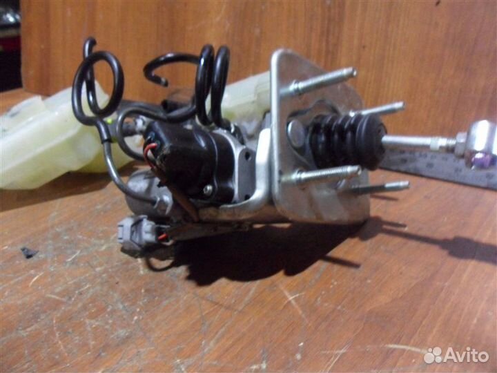 Главный тормозной цилиндр Lexus Ls460/Ls600H XF40