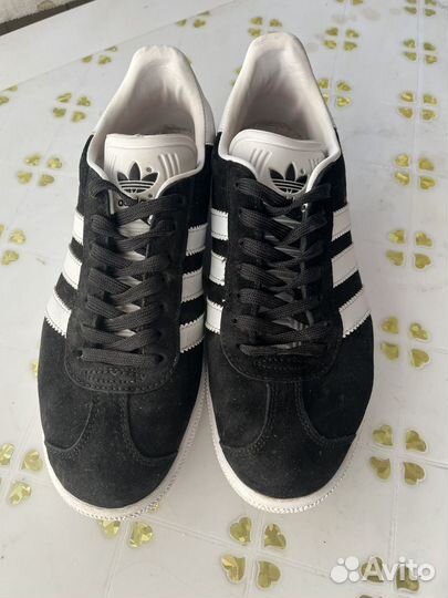 Кроссовки adidas gazelle