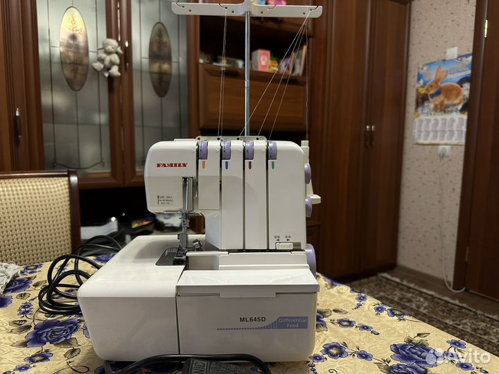 Оверлок family ml645d
