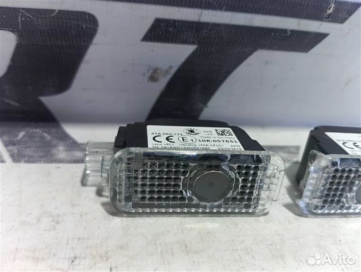 Плафоны двери с проекцией Skoda Karoq dffa 2018