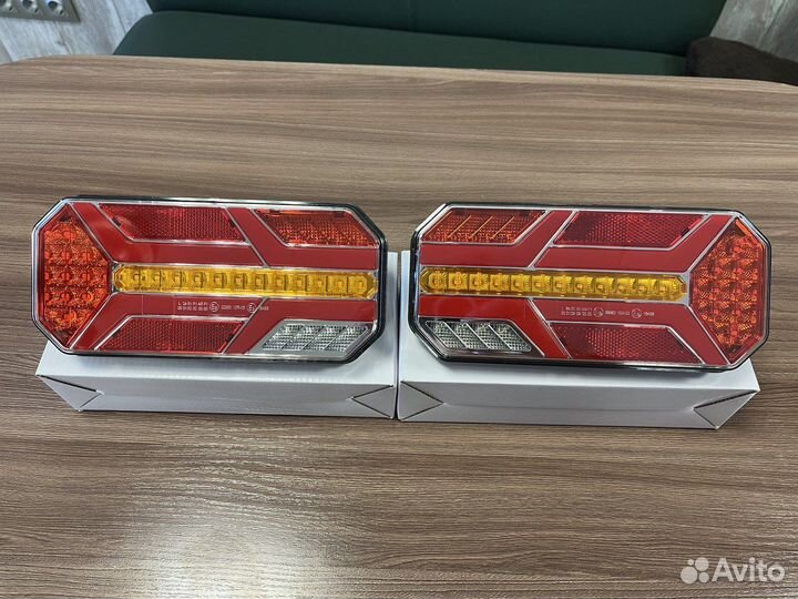 Задние универсальные светодиодные фонари