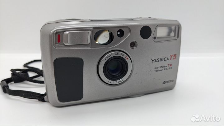 Плёночный фотоаппарат Yashica T5