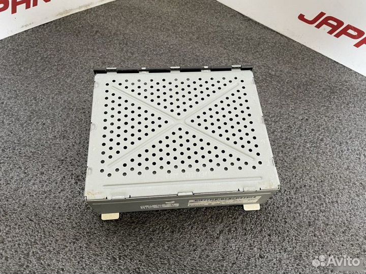 Блок управления магнитолой Audi A6 С6 2.4