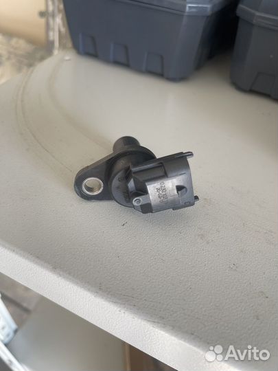 Датчик положения распредвала