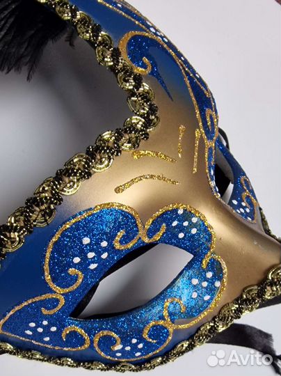 Венецианская маска (папье-маше/перья)