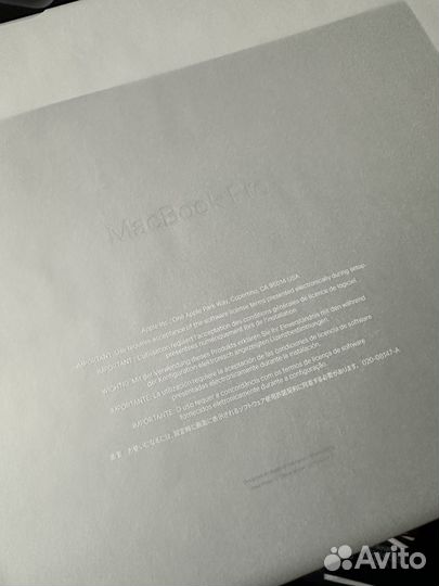 Apple MacBook Pro 14 2023, 512 гб, M3 RAM 8 4 цикл