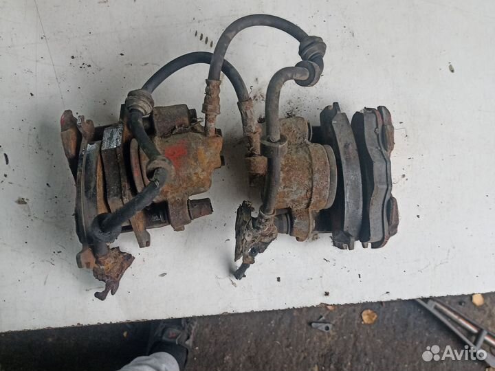 Суппорт тормозной передний volkswagen polo golf 3