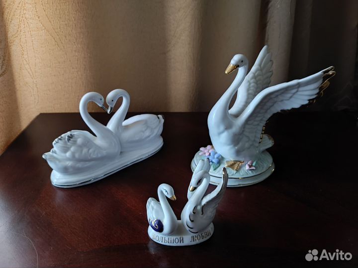 Статуэтки лебедь, лебеди