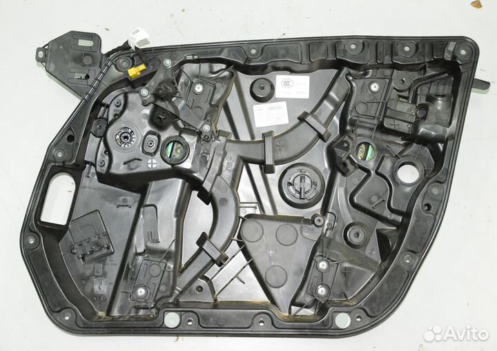 Стеклоподъемник передний R Mercedes E-class W213