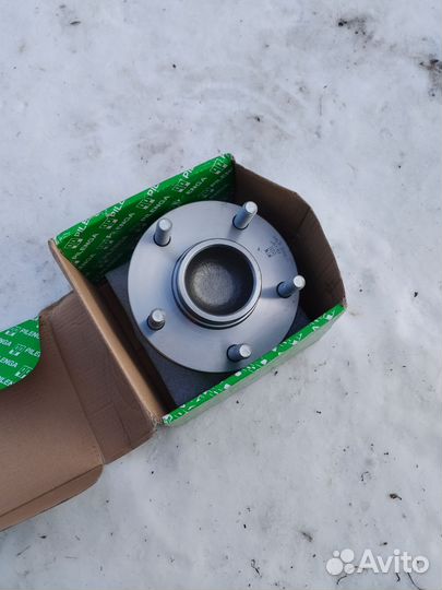 Ступица задняя mazda 3 бк