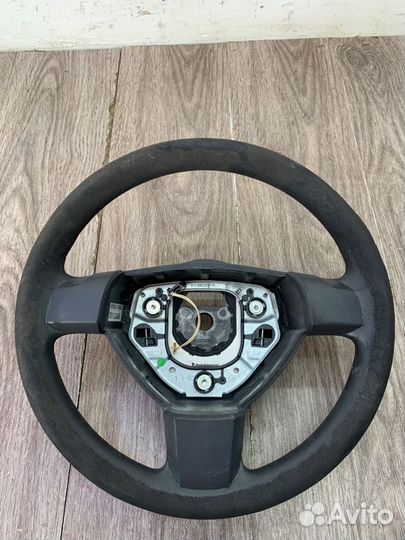 Руль Opel Zafira B минивэн 2010