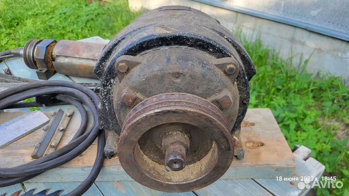 Деревообрабатывающий станок