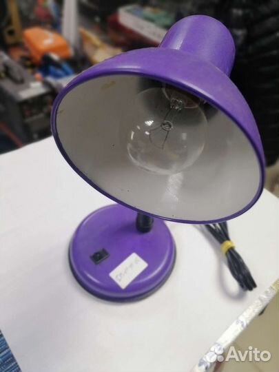 Лампа настольная