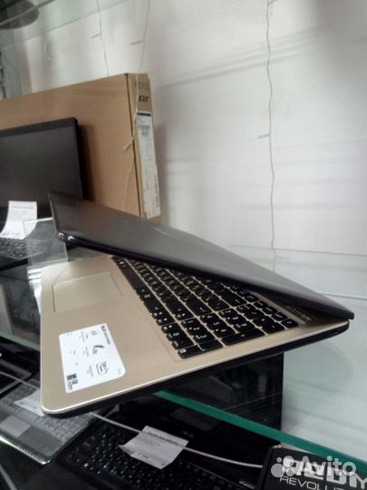 Ноутбук asus VivoBook