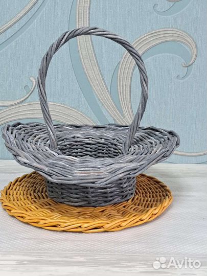 Корзинка декоративная