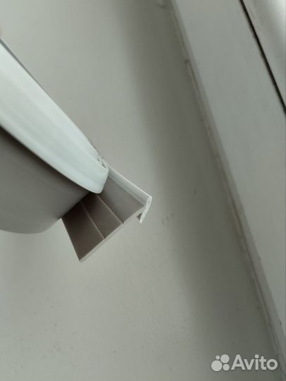 Плинтус гибкий, для столешницы - белый. 3м