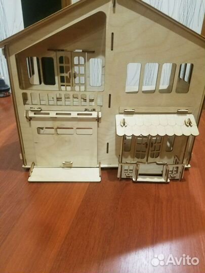 Домик кукольный