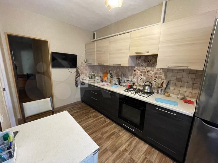 2-к. квартира, 50 м², 1/9 эт.