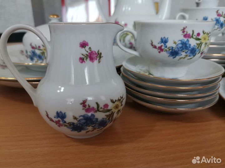 Чайно-кофейный сервиз Henneberg Porzellan 1777