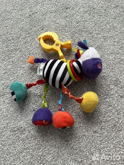 Игрушка подвеска на коляску жираф