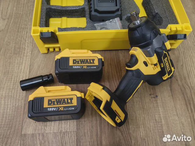 Гайковерт аккумуляторный dewalt 700 Нм.Новинка