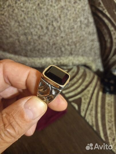 Перстень,печатка