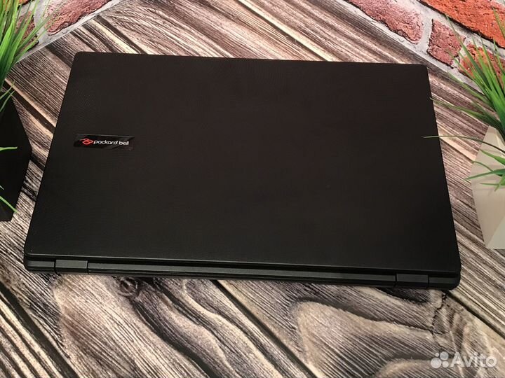 Игровой ноутбук Packard Bell SSD/17.3/8gb/GeForce