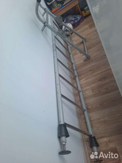 Турник распорный