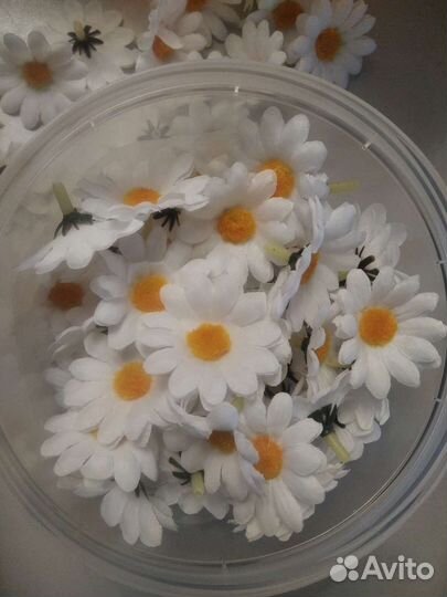 Искусственный цветок ромашка