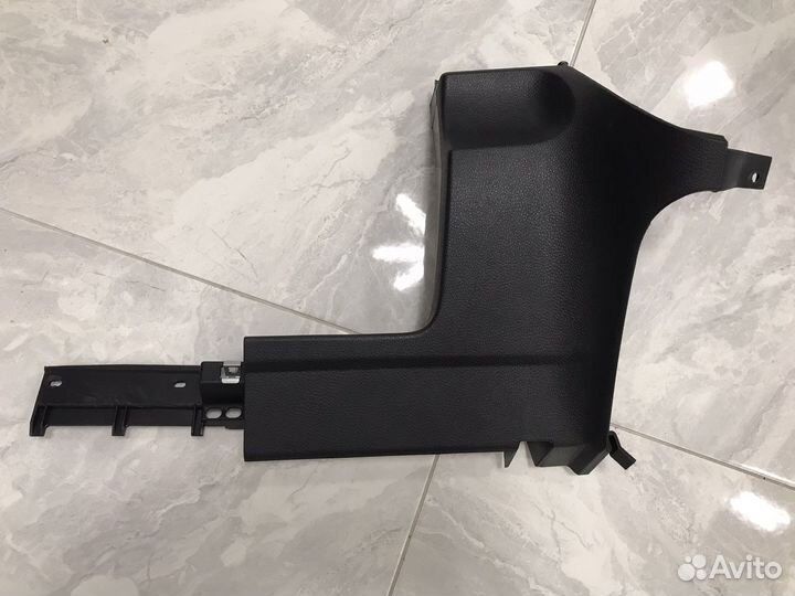 Накладка торпедо над коленями водителя Golf 6