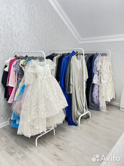 Платье на прокат распродаю