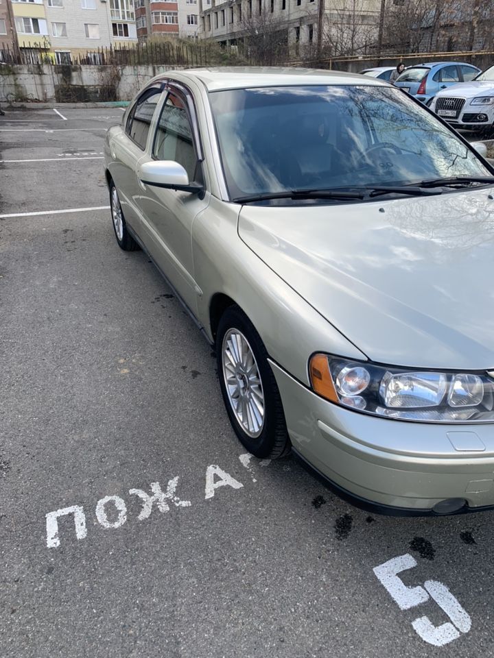 Volvo S60: фото владельца