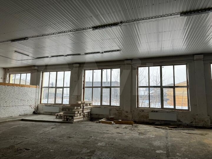 Склад/производство 1000м2 с панорамным остеклением