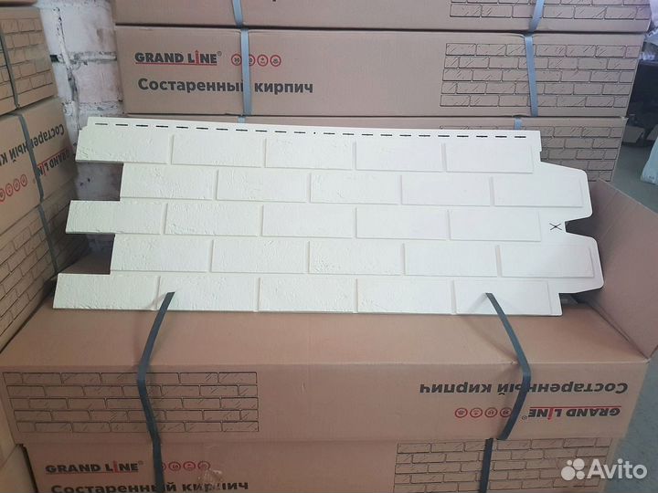 Фасадные панели GrandLine разные