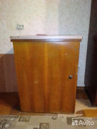 Тумба от швейной машины