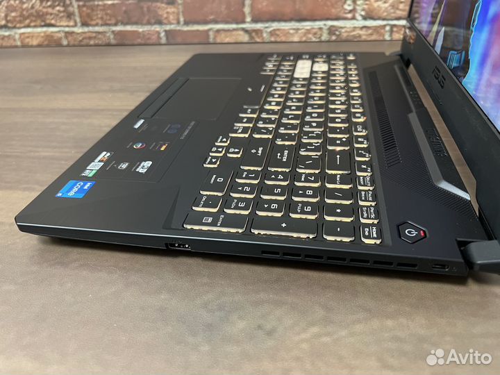 Игровой ноутбук Asus i5 RTX 15,6 IPS 144 герца