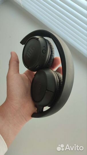 Беспроводные наушники jbl tune 560bt