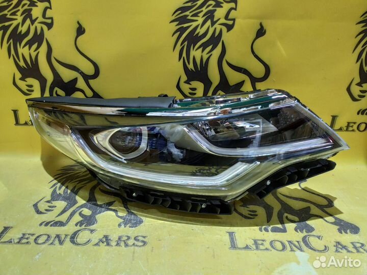 Правая фара Kia Optima 4 JF 2018 2019 2020
